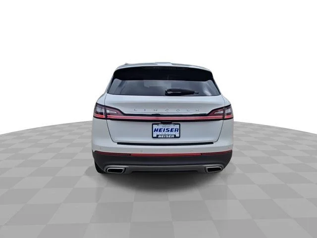 Used 2023 White Lincoln Reserve image 7