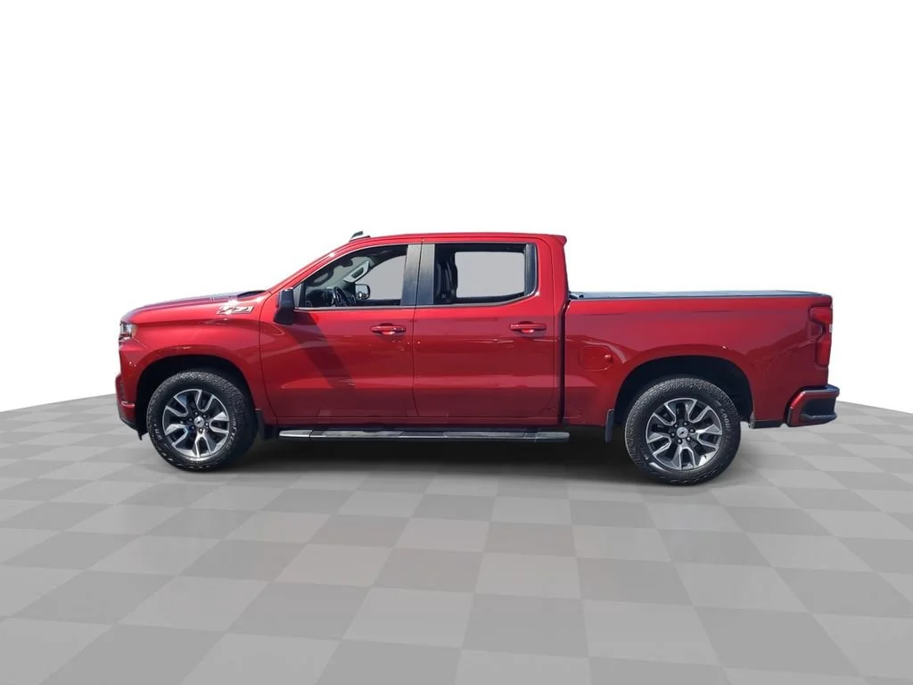 Used 2021 CHERRY RED TINTCOAT Chevrolet RST image 9