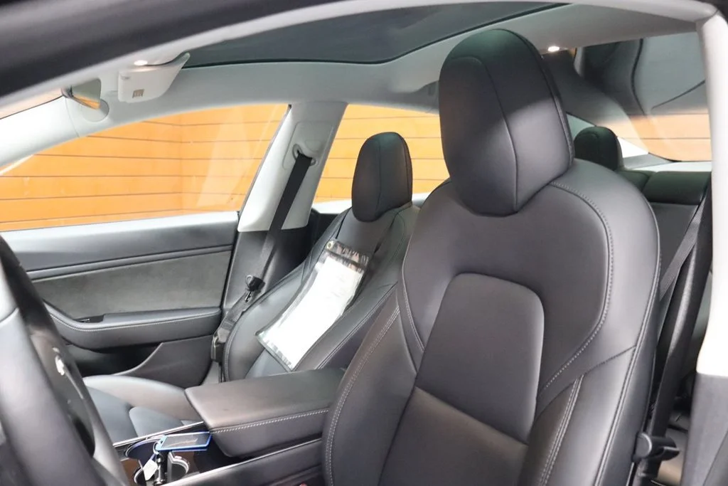 Used 2020 Pearl White Multi-Coat Tesla Long Range image 29