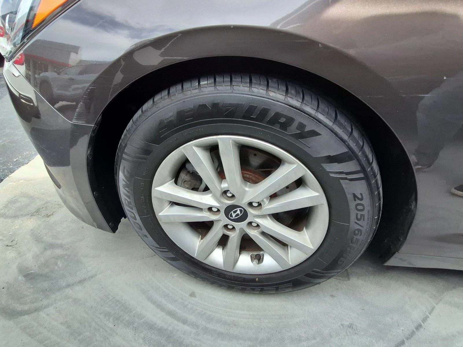 Used 2015 Dark Truffle Hyundai 2.4L SE image 8