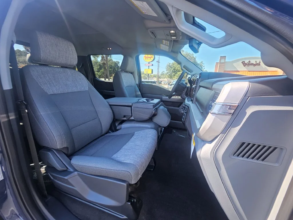 New 2027 Neptune Blue Ford F-250® XLT image 27