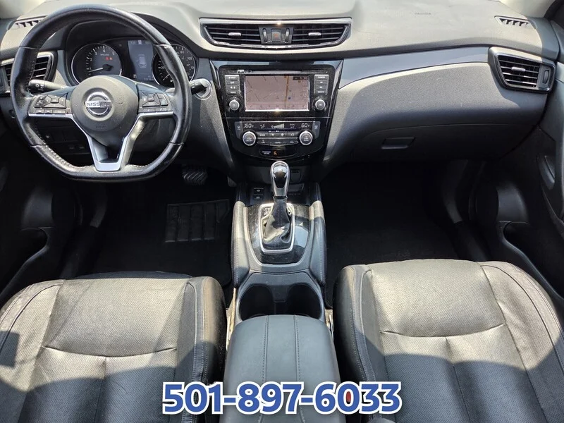 Used 2020 Magnetic Black Pearl NISSAN FWD SL image 12
