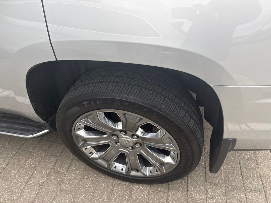 Used 2016 Quicksilver Metallic GMC Denali image 12