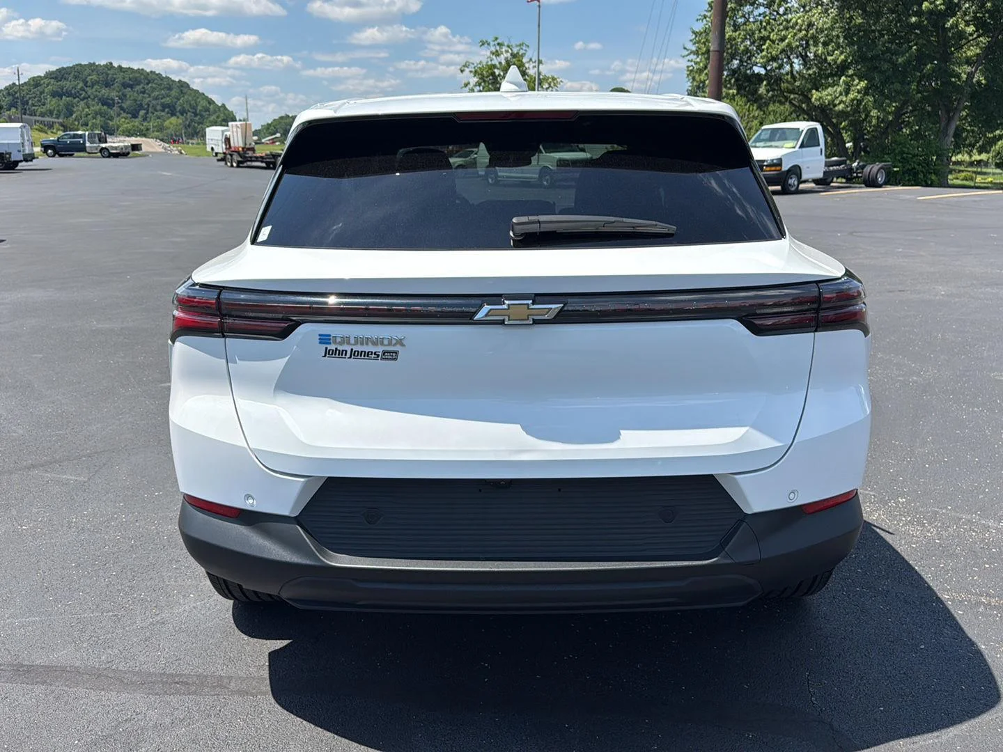 Used 2025 Summit White Chevrolet LT image 14