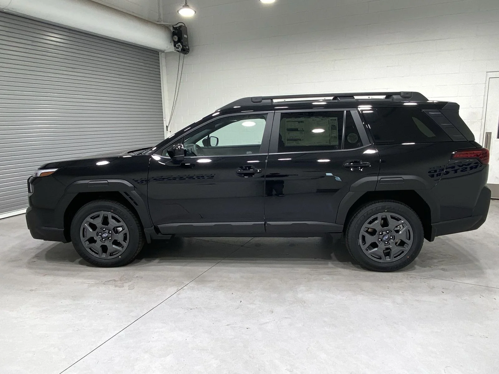New 2026 CRYSTAL BLACK SILICA Subaru Premium image 5