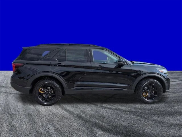 New 2026 Agate Black Metallic Ford Tremor® image 3