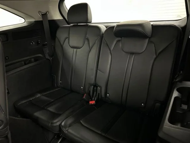 Used 2025  Kia EX image 24