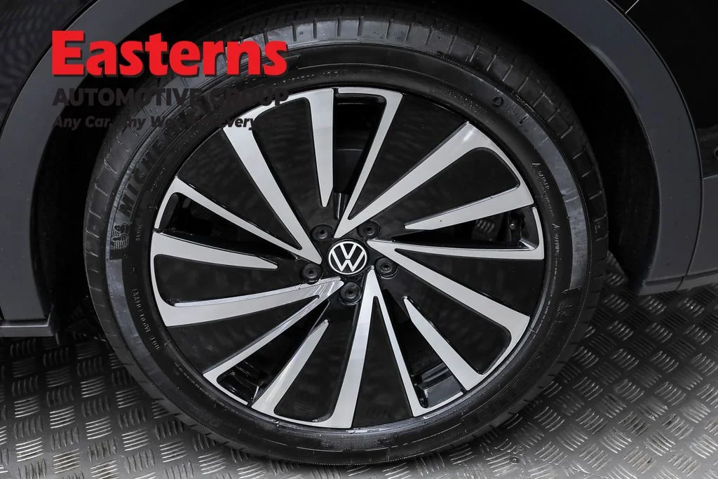 Used 2024 Black Volkswagen S image 8
