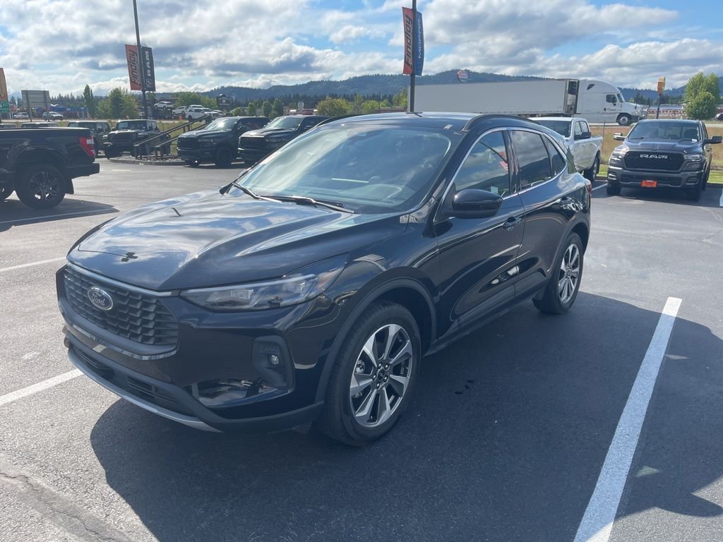 2025 Ford Escape Platinum AWD's photo