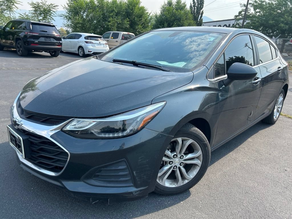 Used 2019 Graphite Metallic Chevrolet LT image 17