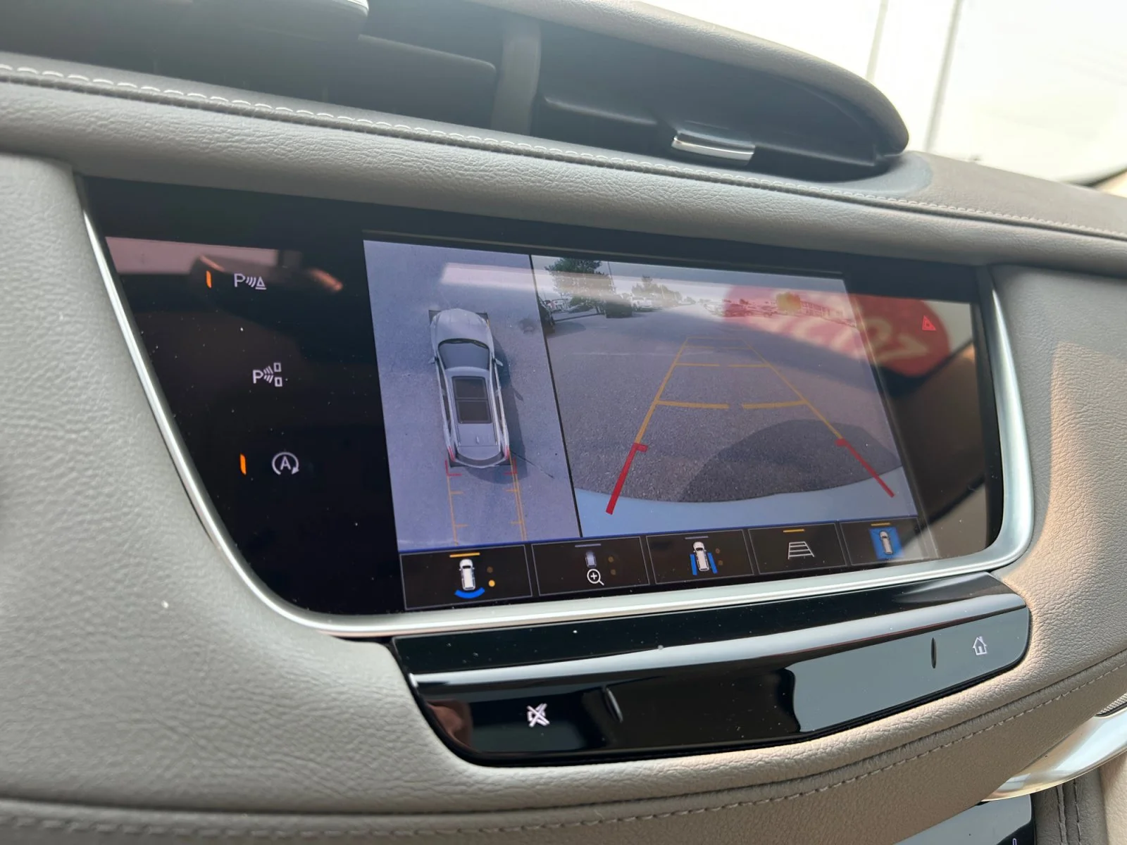 Certified Used 2025 White Cadillac AWD Premium Luxury Leather Sunroof Navigation V6 image 27