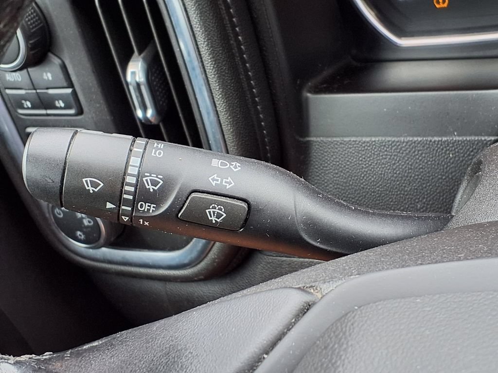 Used 2019 CAJUN RED TINTCOAT Chevrolet LT image 21
