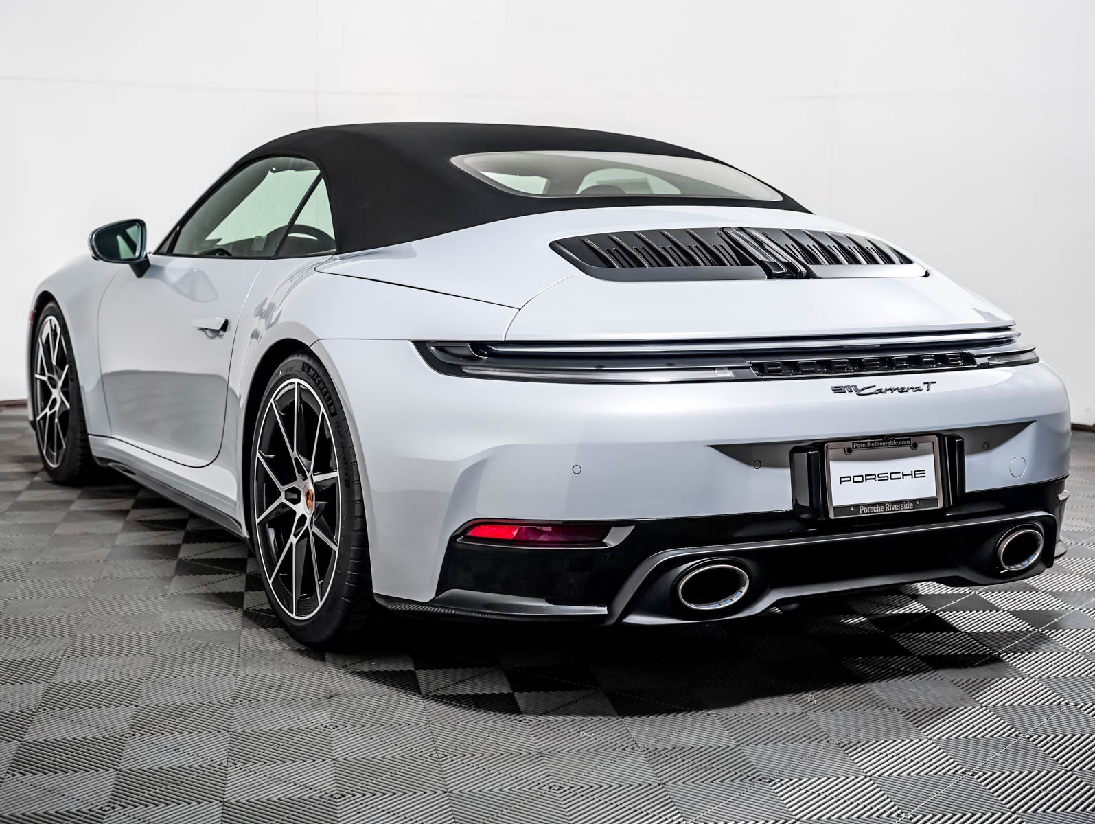 未使用 PORSCHE 新型911カレラGTS ペーパーウエイト メタルカー New