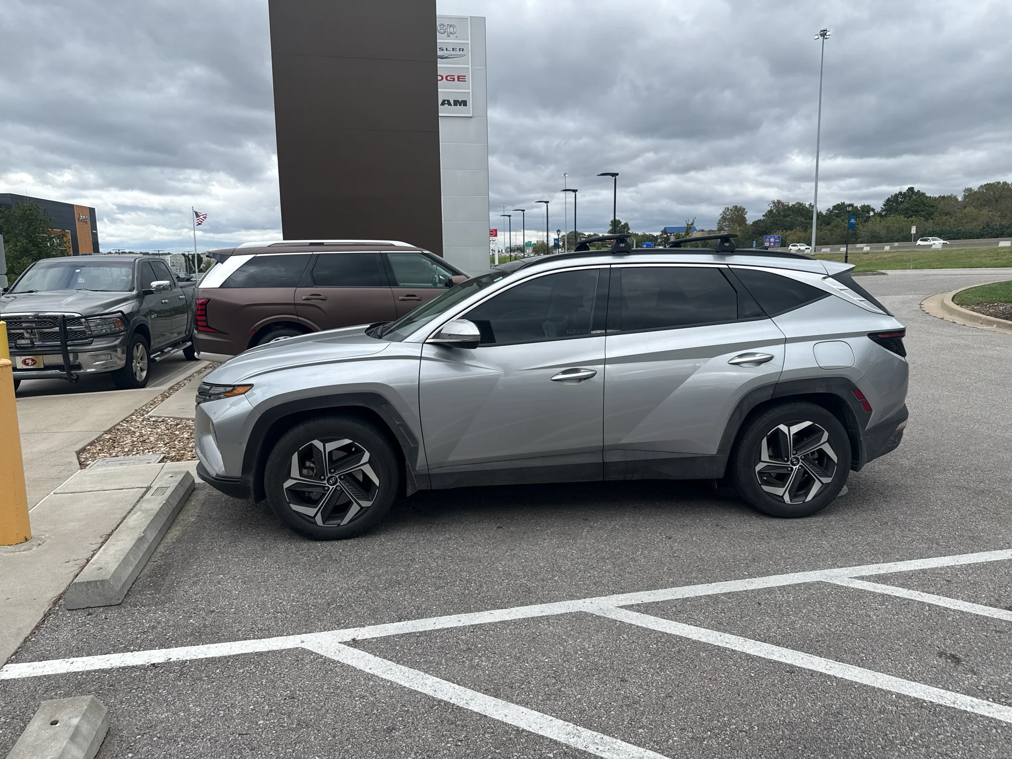 Used 2022 Shimmering Silver Hyundai Limited image 2