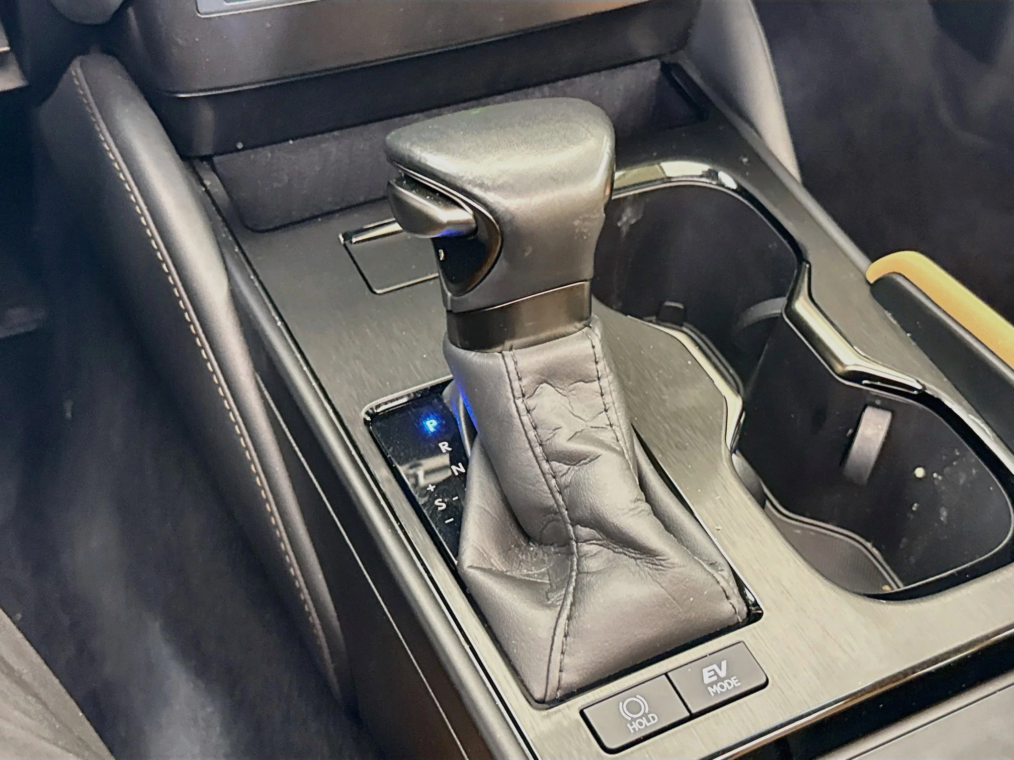 Certified Used 2024 OBSIDIAN Lexus 300h Luxury image 18