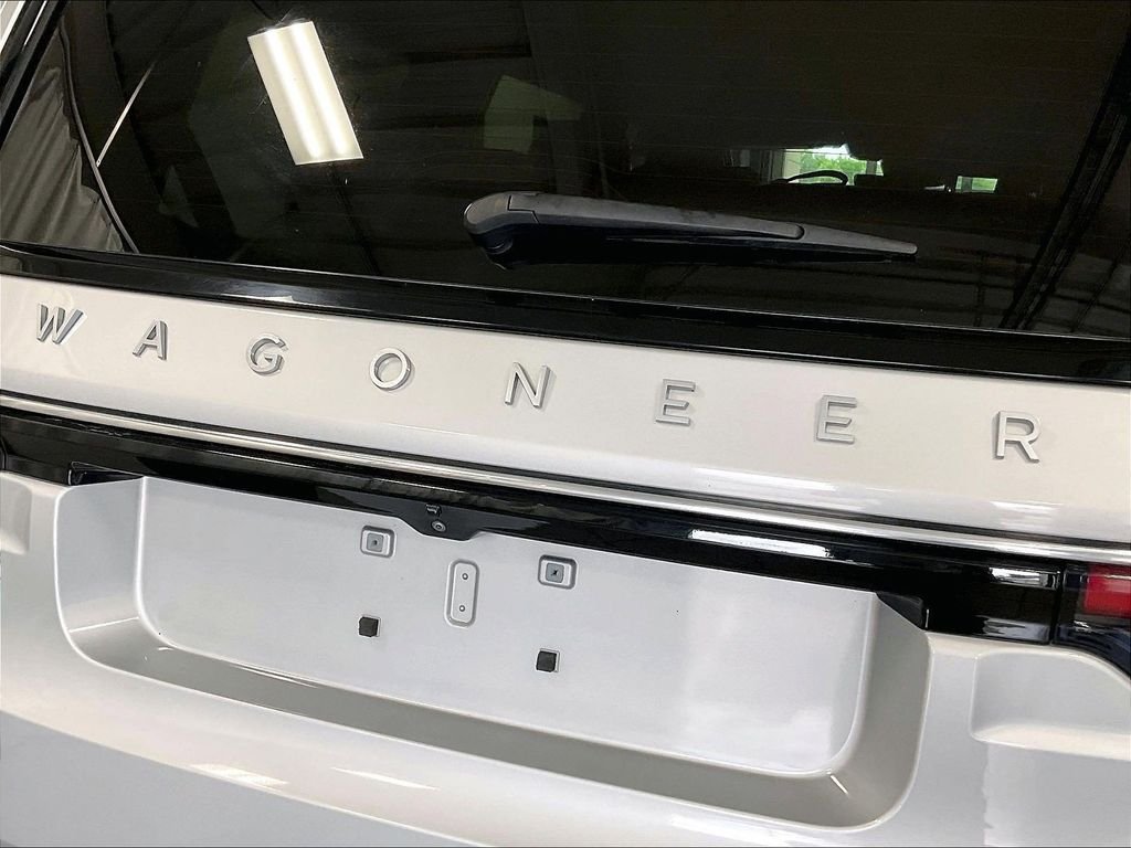 Used 2022 Silver Jeep Series I image 28