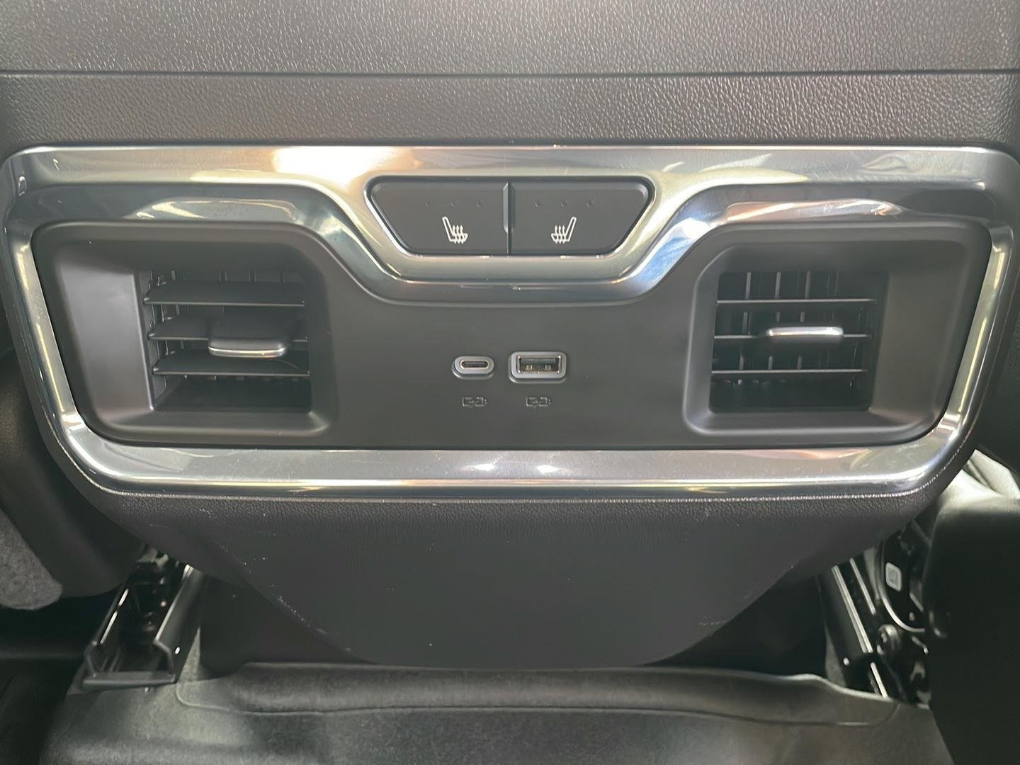 Used 2024 Summit White Chevrolet LTZ image 28
