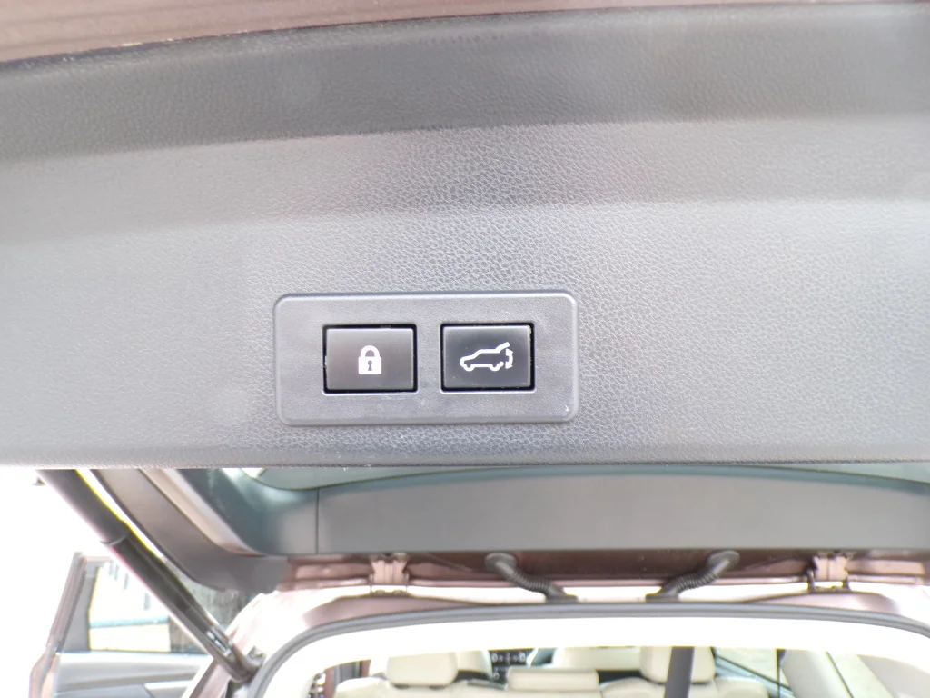 Used 2020 Cinnamon Brown Pearl Subaru Limited image 20