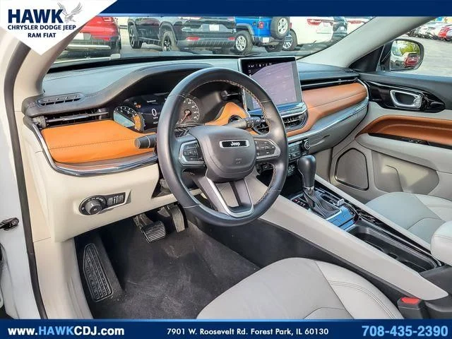 Used 2022 White Jeep Limited image 9