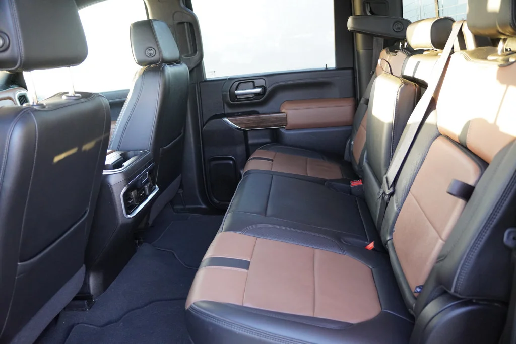 Certified Used 2022 Mosaic Black Metallic Chevrolet High Country image 19