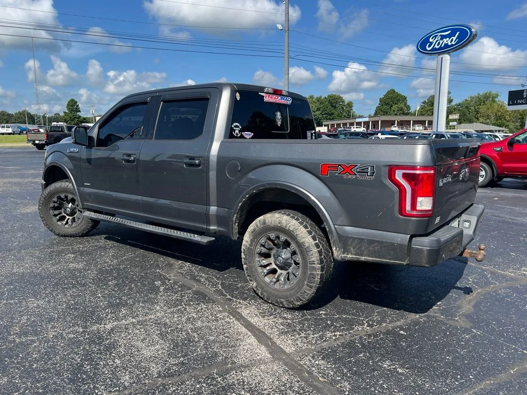 Used 2015 Magnetic Metallic Ford XLT image 5