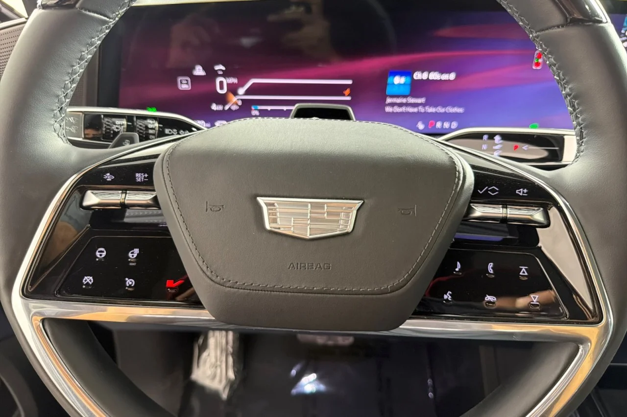 Used 2025 Black Raven Cadillac Luxury 2 image 23