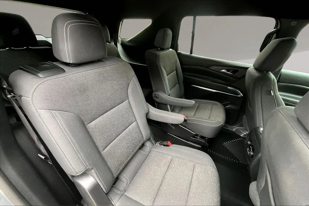 Used 2025 Sterling Gray Metallic Chevrolet LT image 23