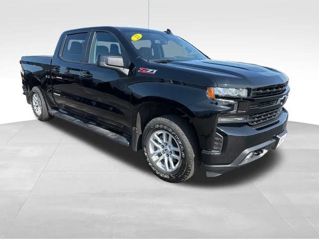 Used 2021 BLACK Chevrolet RST image 9