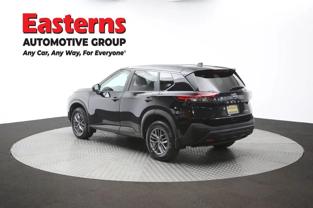 Used 2023 Black Nissan S image 62