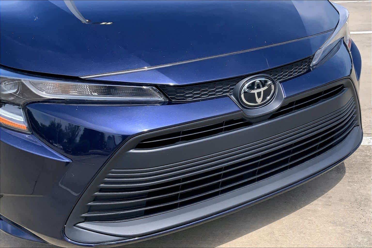 Used 2024 Blueprint Toyota LE image 31