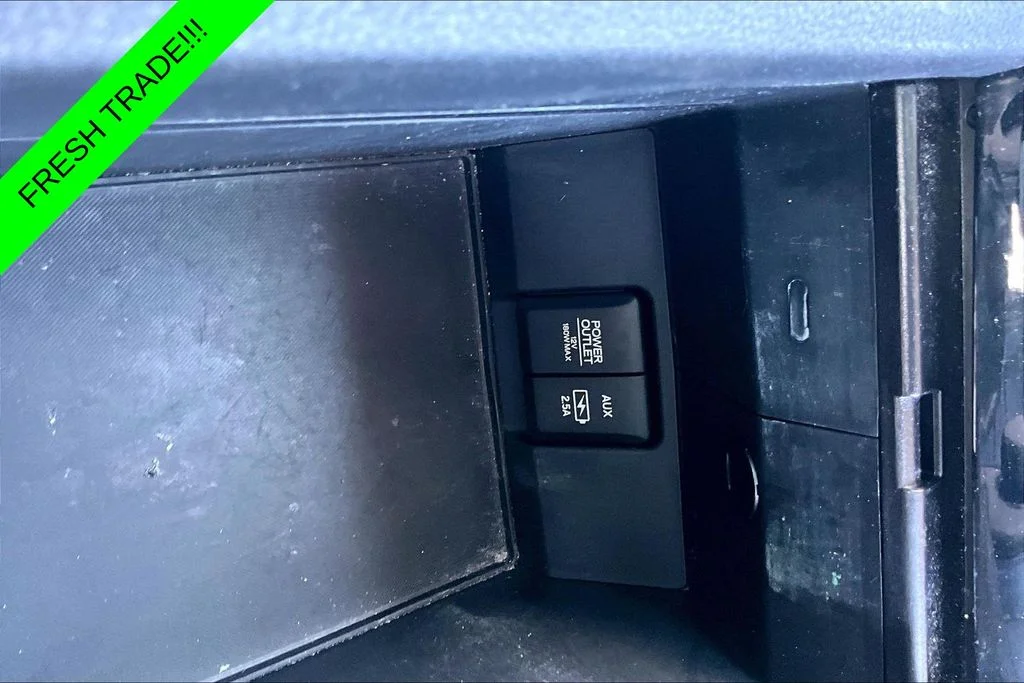 Used 2022  Honda Touring image 16
