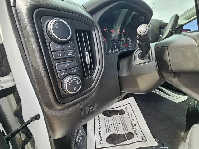 2023 Chevrolet Silverado 1500 Custom - Photo 10