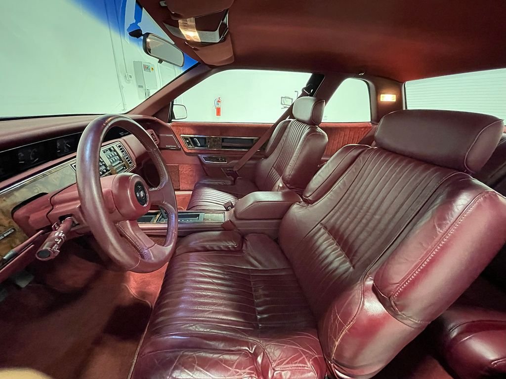 Used 1991  Buick Custom image 57