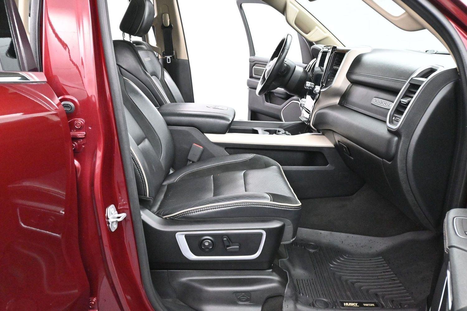 Used 2021 Delmonico Red Pearlcoat Ram Laramie image 32