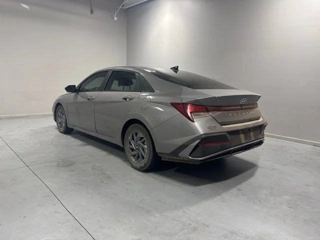Used 2024 Beige Hyundai SEL image 8
