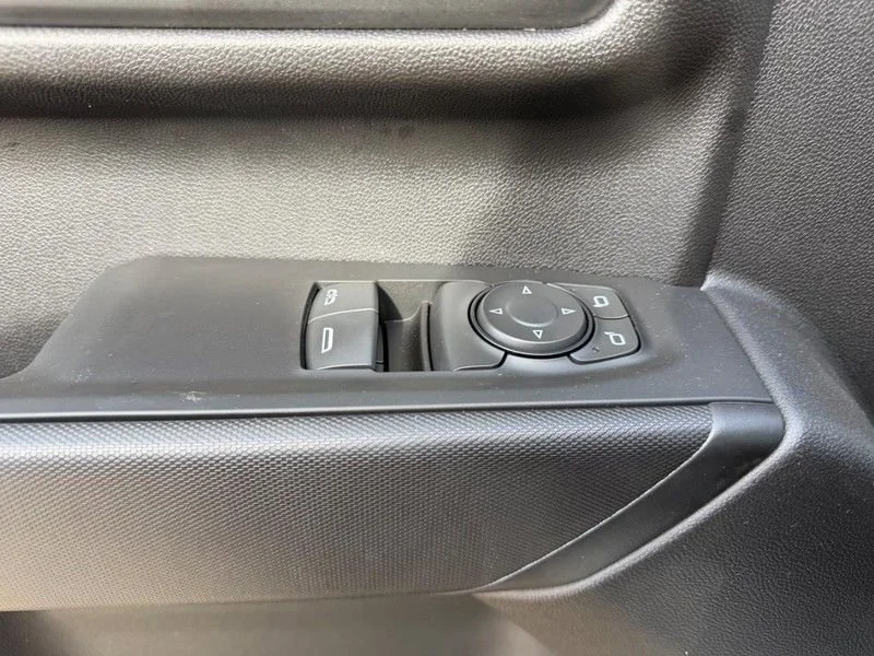 2025 GMC Sierra 2500HD Pro - Photo 13