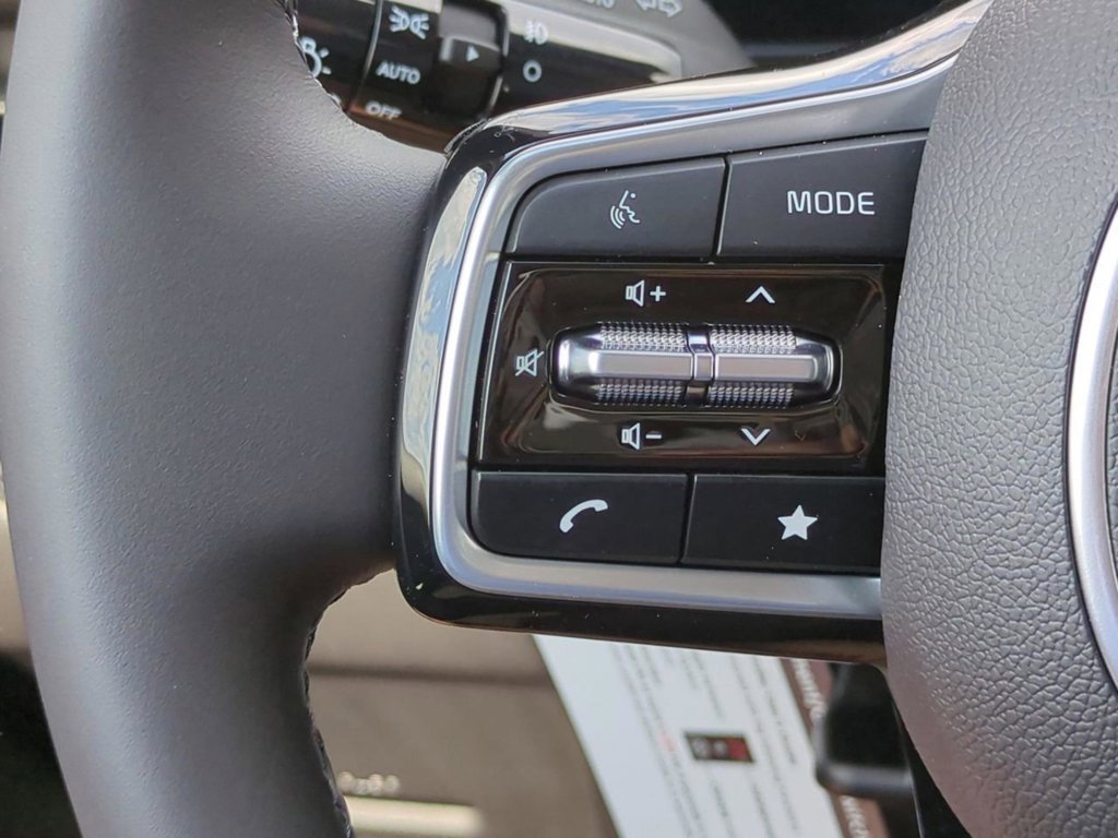New 2026 Snow White Pearl Kia SX image 31