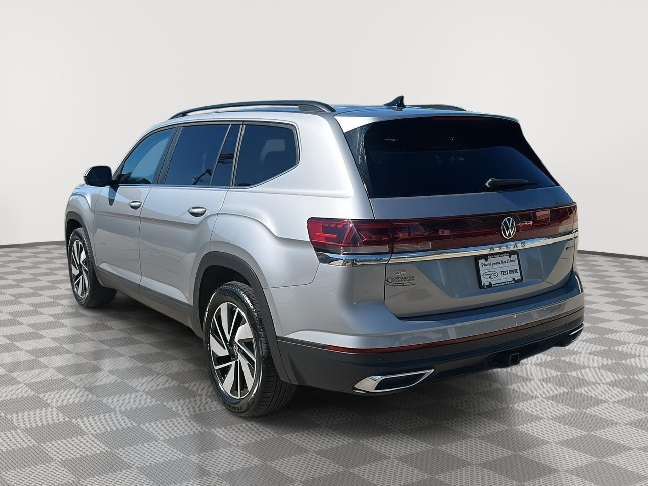Used 2025 Platinum Gray Metallic Volkswagen 2.0T SE w/Technology image 7