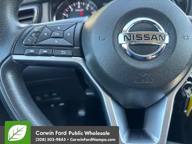 Used 2017 Caspian Blue Nissan  image 15