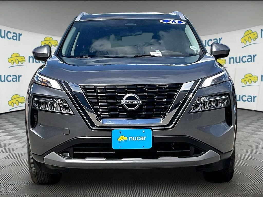 Used 2023 Gray Nissan SV image 2