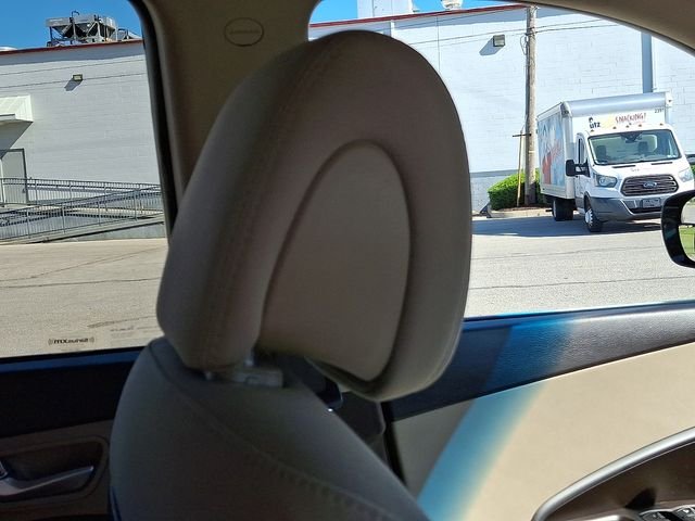 Used 2017 Black Hyundai 2.4 Base image 13