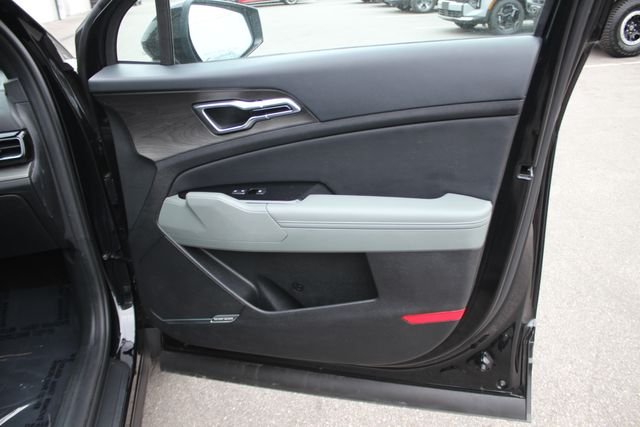 Used 2023 Black Kia X-Pro image 34