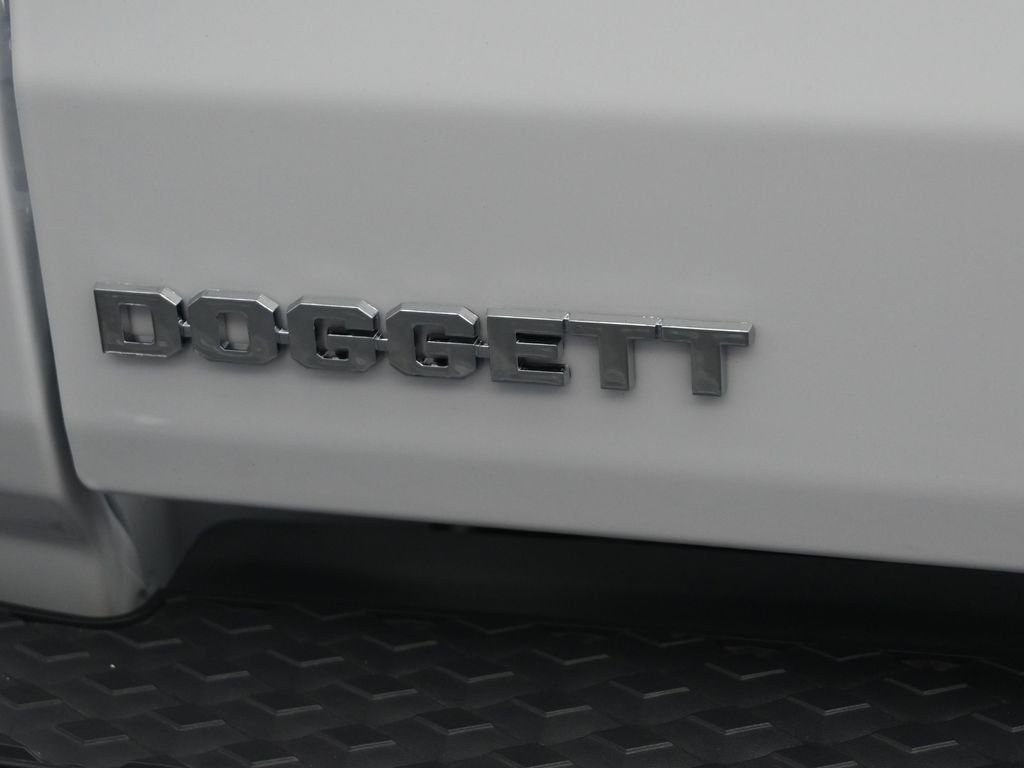 New 2025 Bright White Clear-Coat Exterior Paint Jeep Sport S image 25