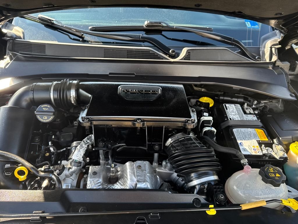 Used 2025 Black Jeep Latitude image 21