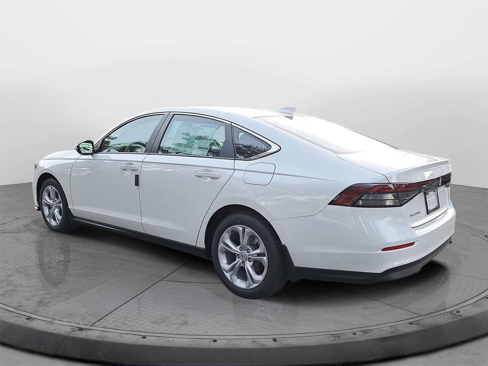 New 2026 Platinum White Pearl Honda LX image 4