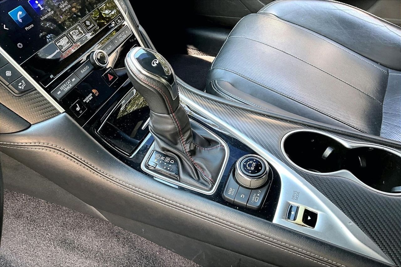 Used 2019 Black INFINITI 3.0t LUXE image 14