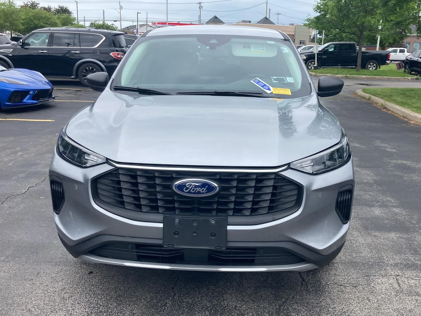 Used 2023 Iconic Silver Ford Active image 2