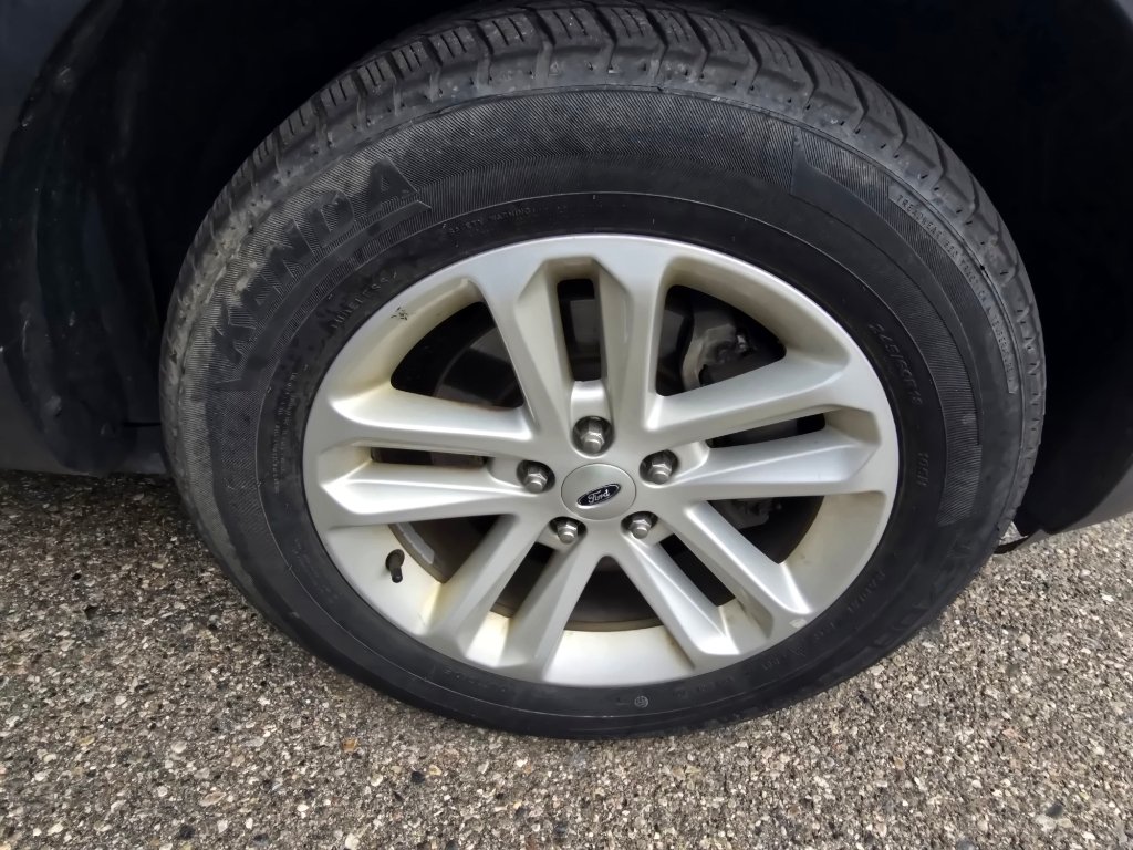 Used 2016 Ingot Silver Metallic Ford Base image 19