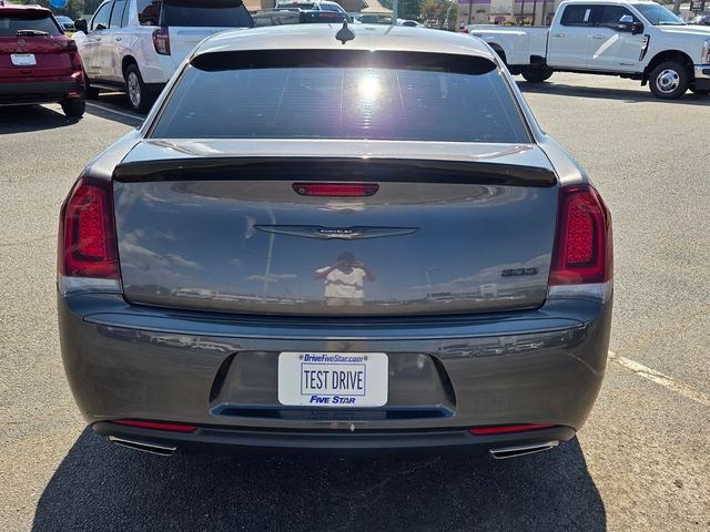 Used 2022 Gray Chrysler Touring image 6
