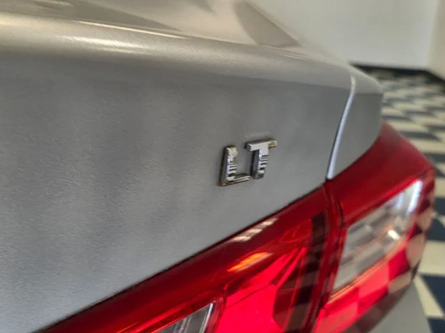 Used 2016 Silver Chevrolet LT image 7
